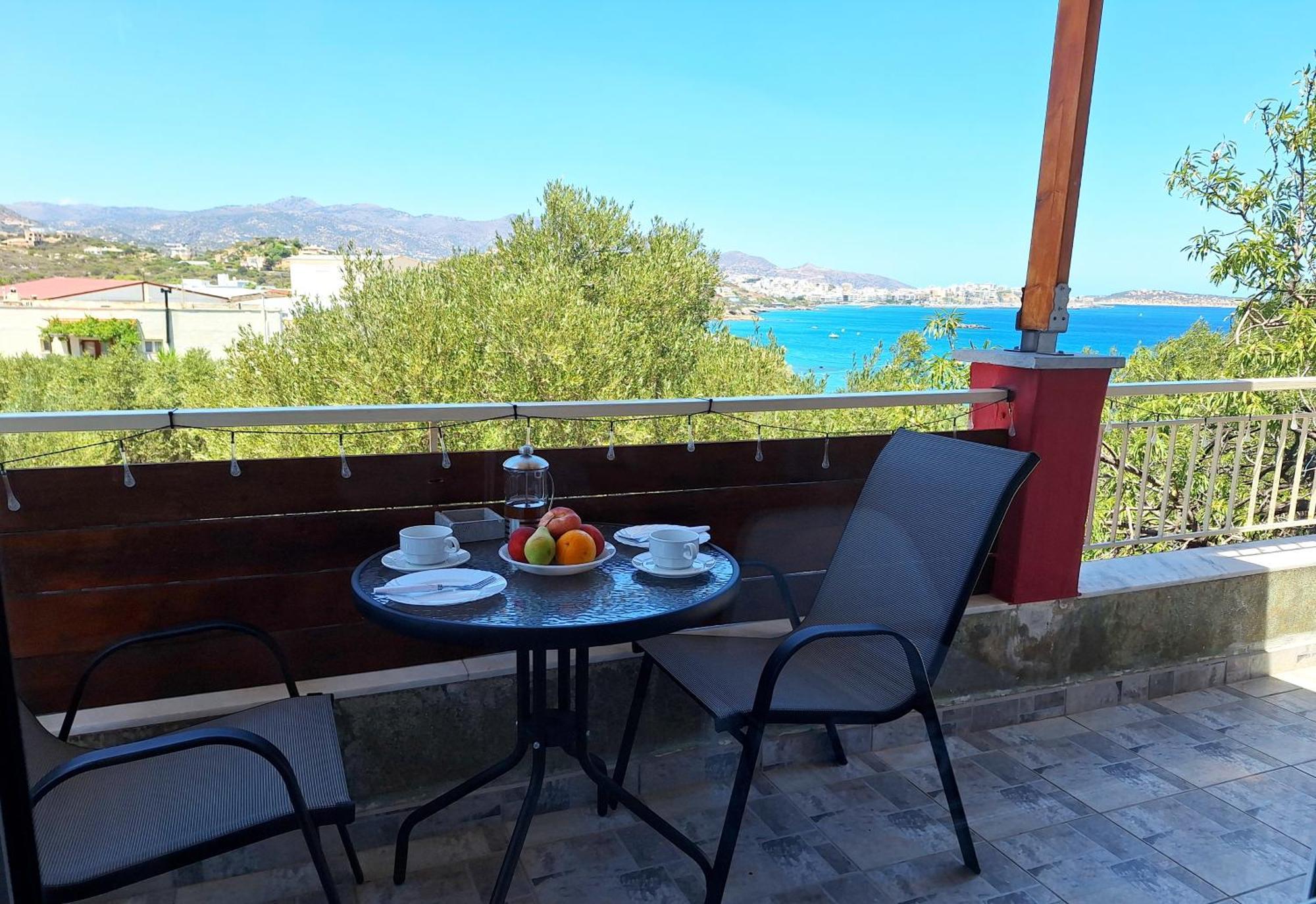 Allas, Guest Art Agios Nikolaos